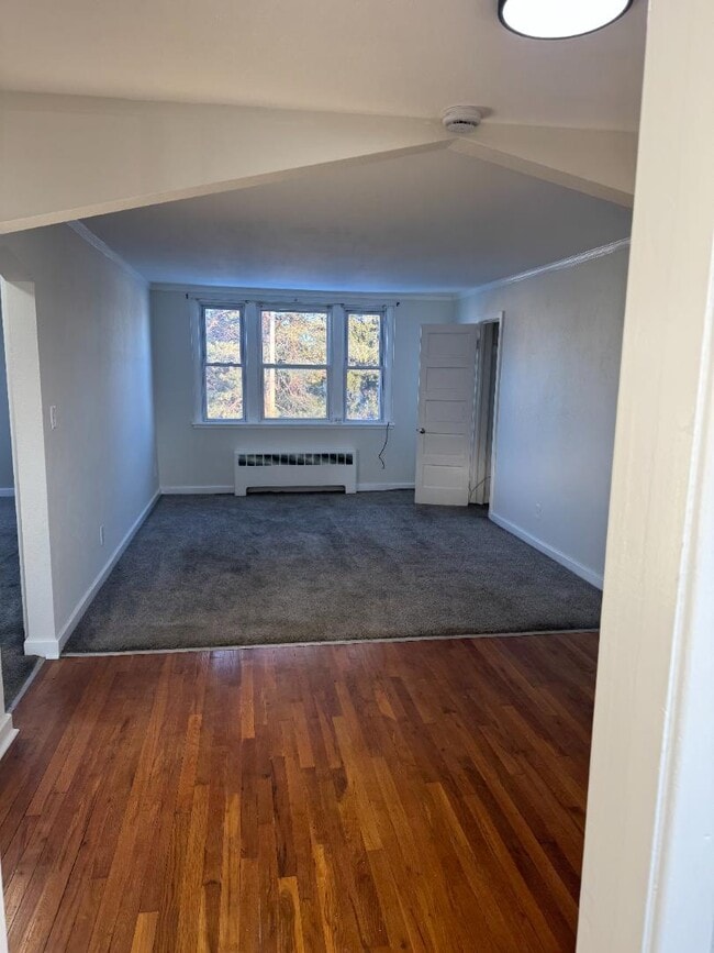 Building Photo - 525 14th Ave