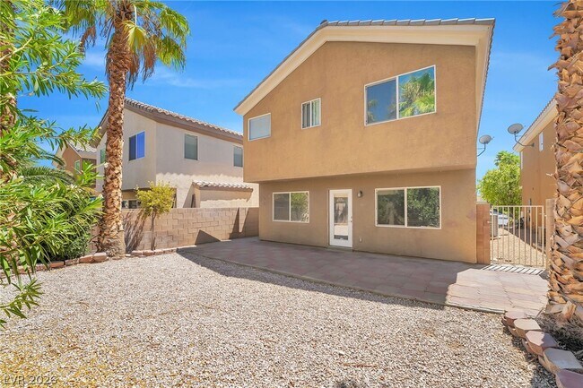 Building Photo - 367 Dogleg Dr
