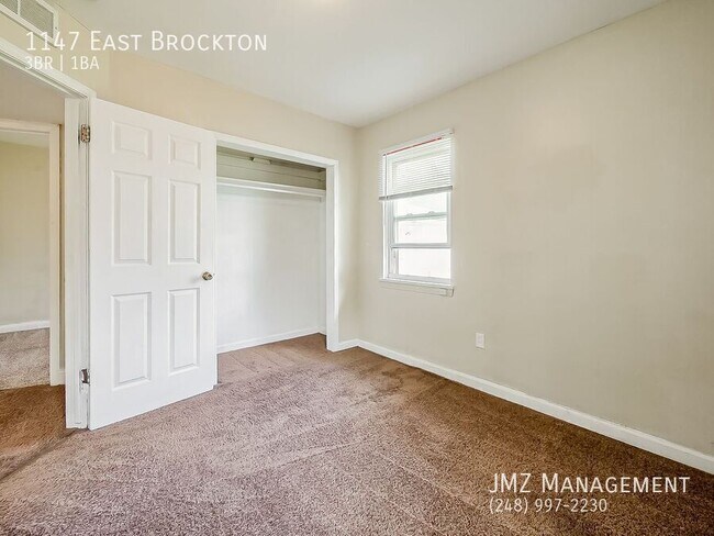 Building Photo - 1147 East Brockton-