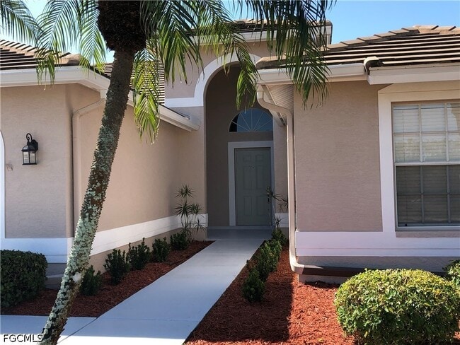 Building Photo - 8223 Breton Cir