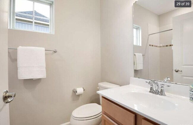 Building Photo - 16621 Gossamer Dr