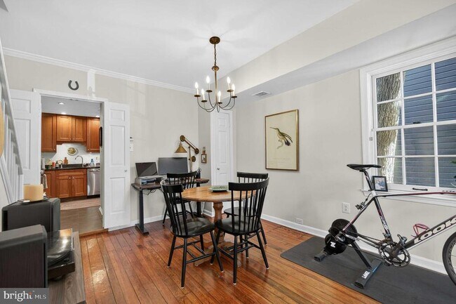 Building Photo - 921 Oronoco St