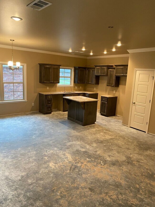 Building Photo - ***COMING SOON*** New Construction