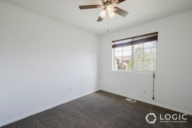 Building Photo - 7673 Decrescendo Dr