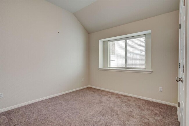 Building Photo - 673 Nautical Lp