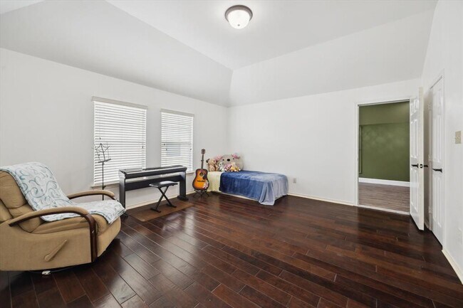 Building Photo - 5102 Peabody Hill Ln
