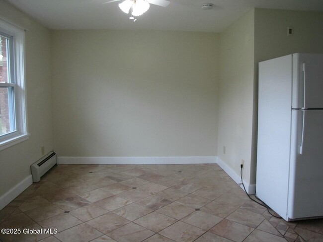 Building Photo - 191 Helderberg Pkwy