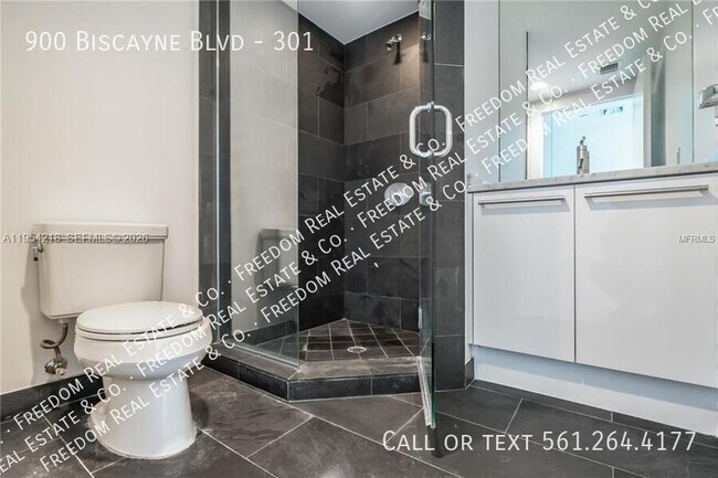 Building Photo - 900 Biscayne Blvd