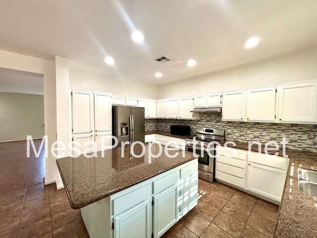 Building Photo - 13142 Kootenay Way