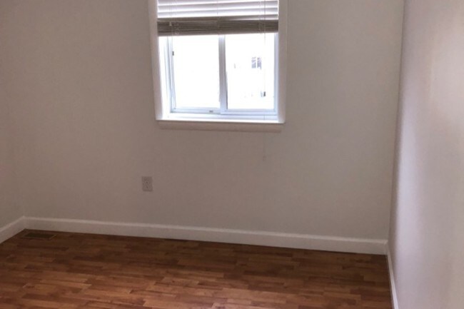 2nd Bedroom - 7415 Rhondda Dr