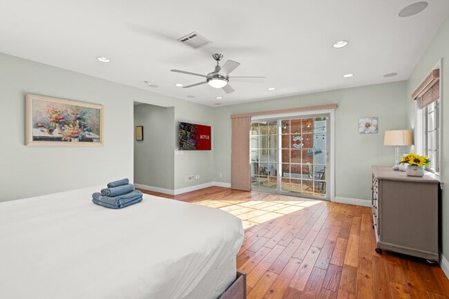 Building Photo - Luxury Estate with Sparkling Pool & Elegant Amenities
