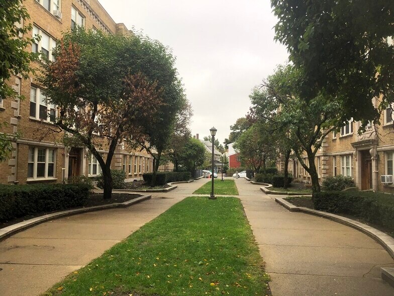 Building Photo - 10 Perkins Sq