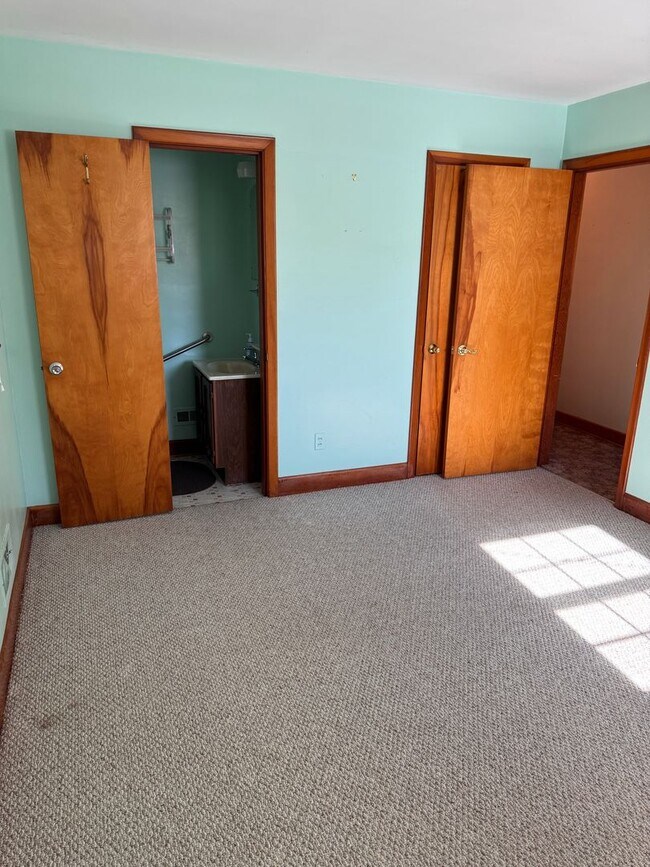 Building Photo - 4 Bedroom || 2.5 Bathroom Home in Boonsboro