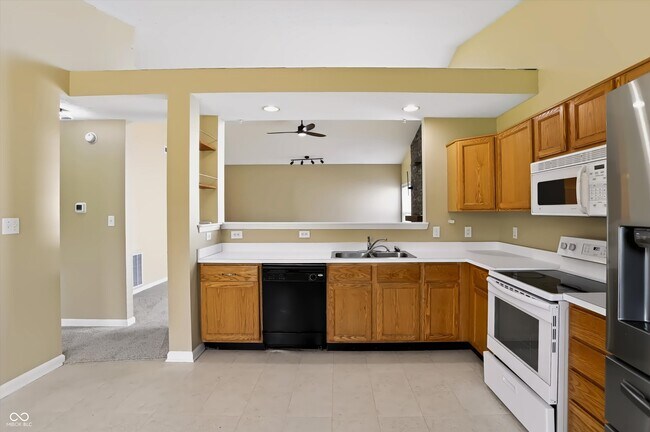 Building Photo - 11951 Driftstone Dr