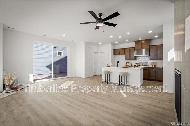 Building Photo - 6323 Scrabble Vw