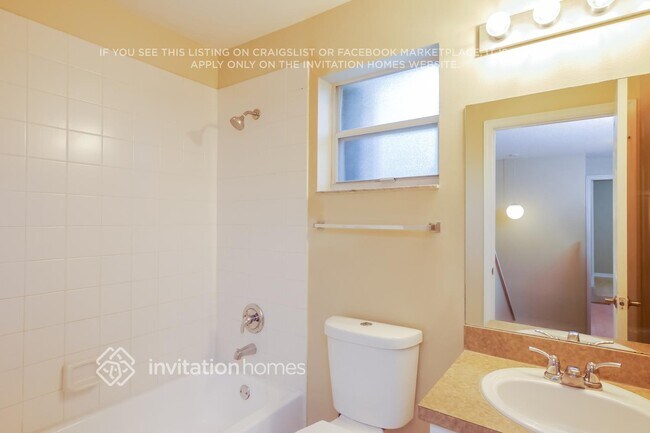 Building Photo - 4131 NW 62nd Dr