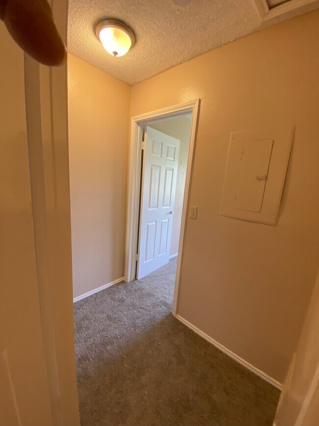 Hallway - 10661 Starcrest Dr