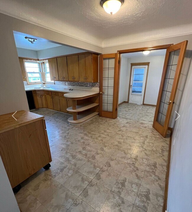 Building Photo - 10310 Park Heights Ave