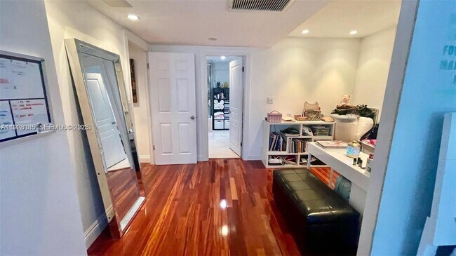 Building Photo - 19390 Collins Ave