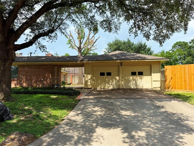 Building Photo - 13430 Exton Ln