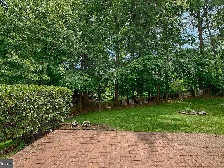 Building Photo - 6119 Oaklawn Ln