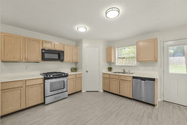 Building Photo - 839 Autumn Point Ln
