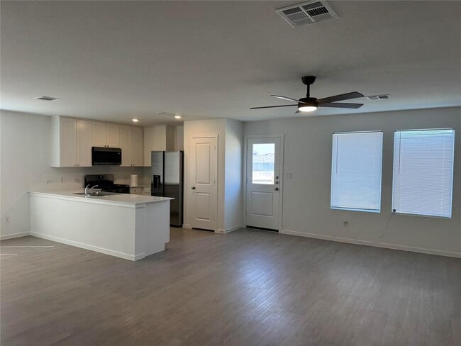 Building Photo - 510 Firedance Ct