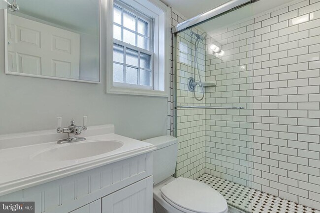 Building Photo - 4223 San Juan Dr