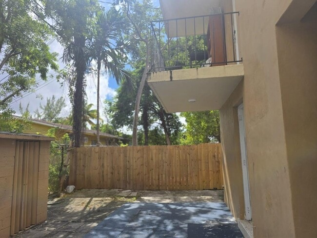 Building Photo - 2835 NW 22nd Ave