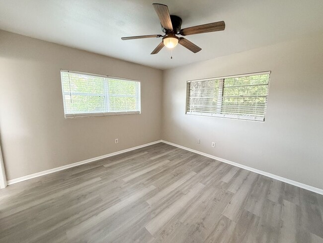 Building Photo - 3331 NW 27th Ave