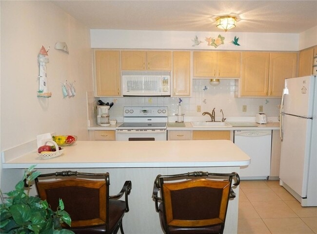Building Photo - 4367 Tahitian Gardens Cir