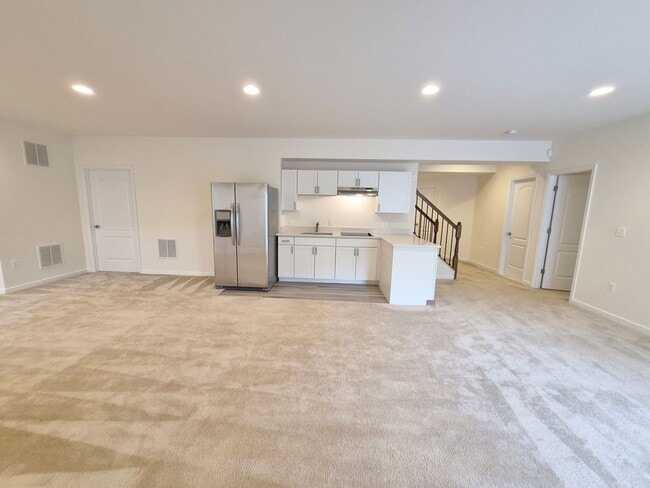 Building Photo - 15 Sweet William Dr