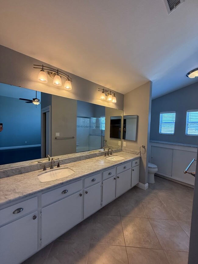 Building Photo - Beautiful home in Oxnard, CA