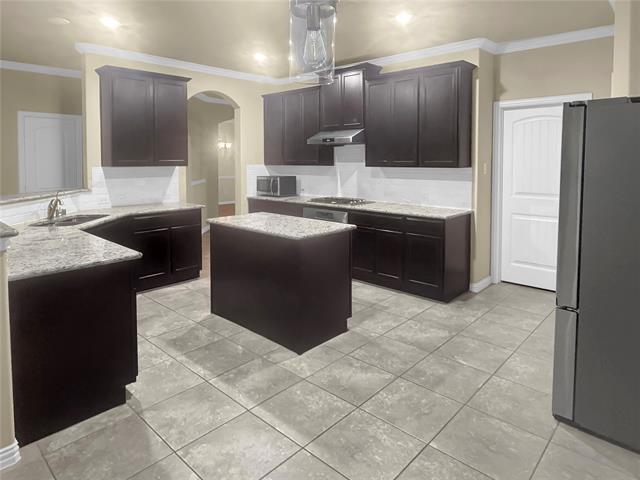 Building Photo - 909 Blanco Ln