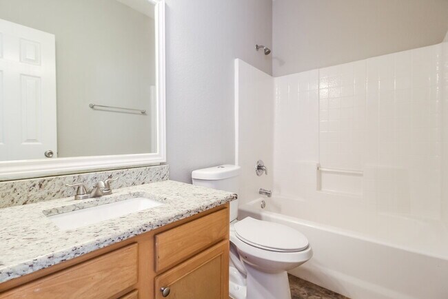 Building Photo - 10048 Iron Ridge Dr