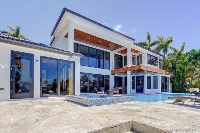 Building Photo - 750 Marine Dr