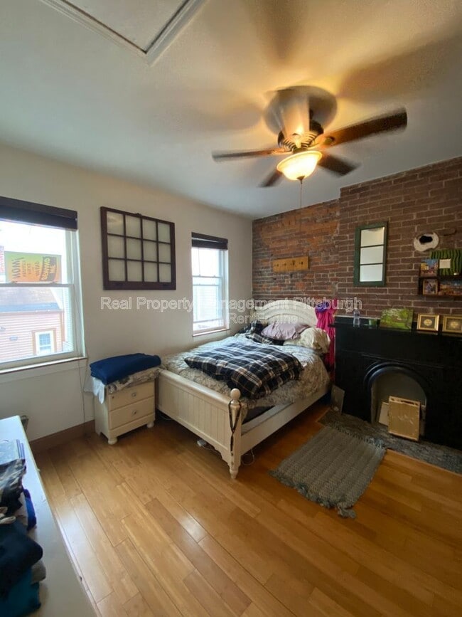 Building Photo - 176 Lodi Way
