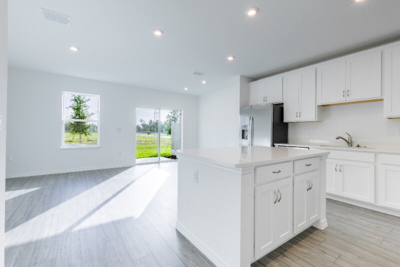 Building Photo - 3328 Thicket St