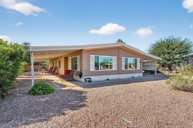 Building Photo - 8821 E Montana Ave