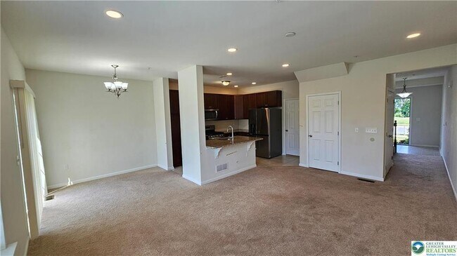 Building Photo - 1462 Black Forest Dr