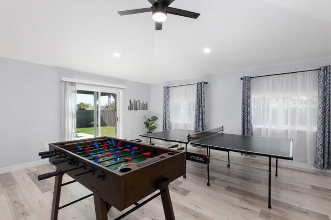 Building Photo - 3950 Marlesta Dr