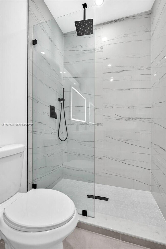 Building Photo - 919 NW 55th St