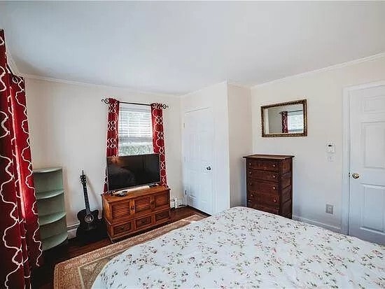 Building Photo - 12 Callender Ave