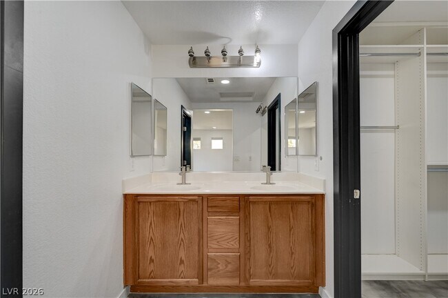 Building Photo - 9929 Markhorn Ct