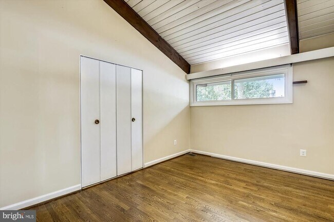 Building Photo - 5511 Huntington Pkwy