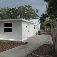 Building Photo - 2342 Section Dr