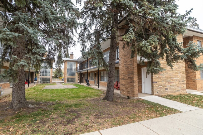 Building Photo - 136 Ann St