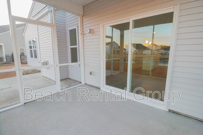 Building Photo - 1454 Bellaria Wy