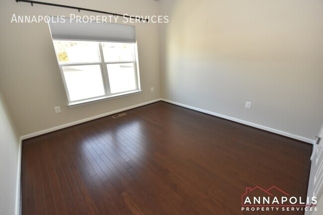 Building Photo - 122 Lejeune Way