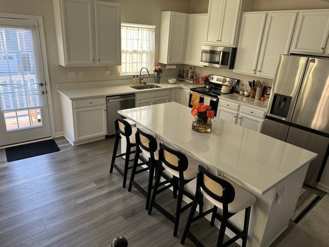 Building Photo - 6837 Frey Ln